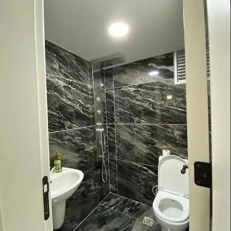 Mustakil,havuzlu,somineli Luks Vadi * Sakarya (Marmara)