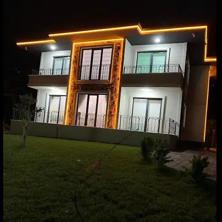 Mustakil,havuzlu,somineli Luks Vadi